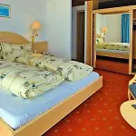 Hotel Alpenrose 3*