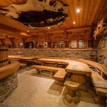 Alpenrose فندق 3*