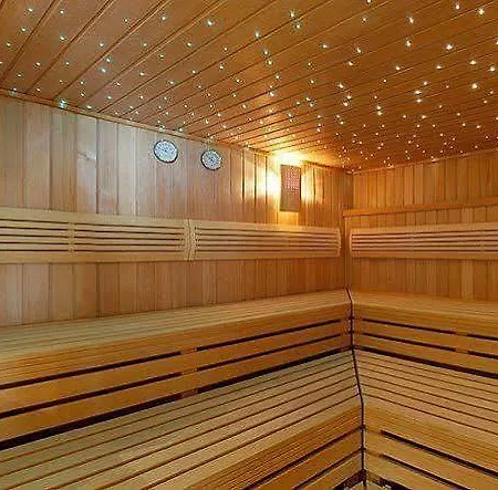 Alpenrose מלון 3*